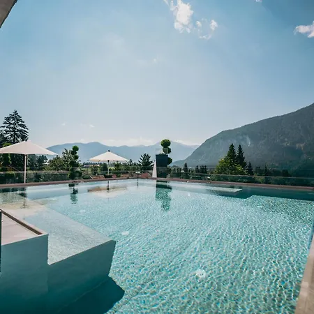 Hotel Wellnessresidenz Alpenrose 4*