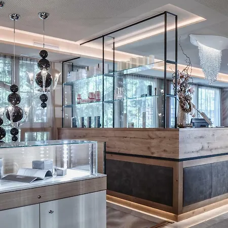 Wellnessresidenz Alpenrose מלון