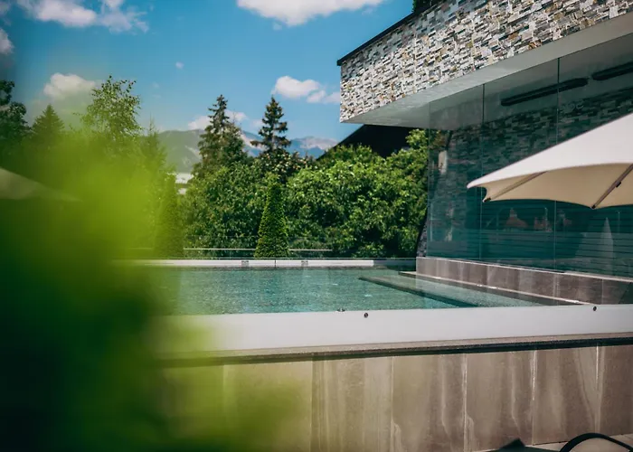 Hotel Wellnessresidenz Alpenrose 4*