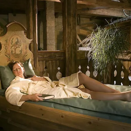 Wellnessresidenz Alpenrose 4*