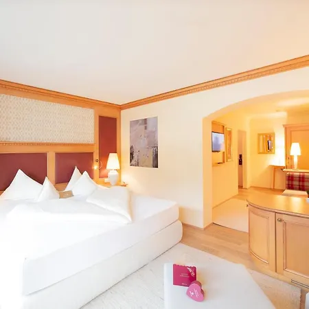 Wellnessresidenz Alpenrose 4* מאוראך