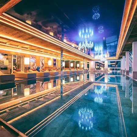 Wellnessresidenz Alpenrose Отель 4*