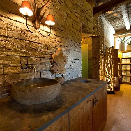 Отель Wellnessresidenz Alpenrose