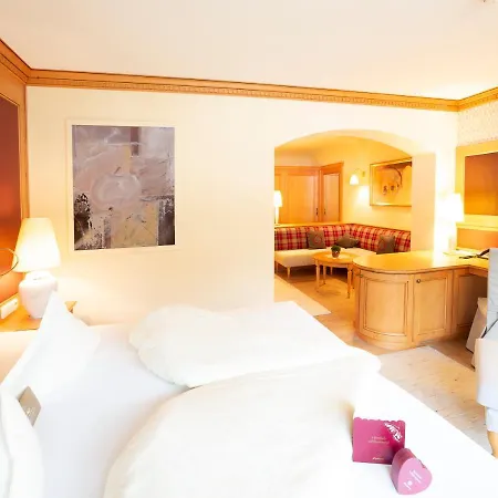 Wellnessresidenz Alpenrose 4* Маурах