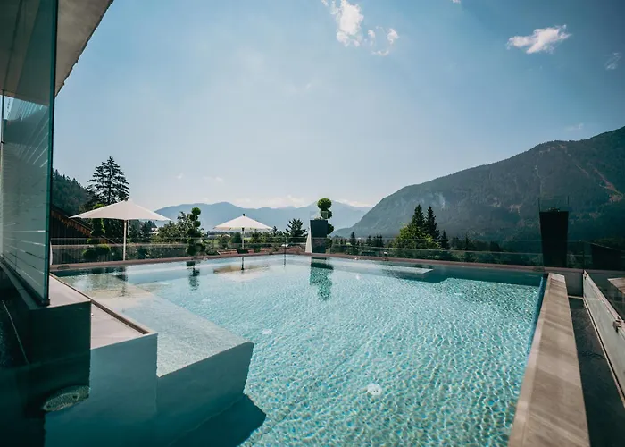 Hotel Wellnessresidenz Alpenrose 4*